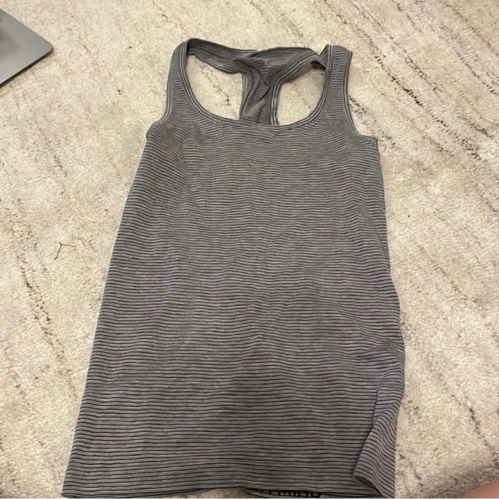 Lululemon tank